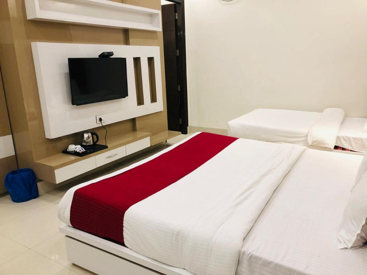 Hotel Blessing Bells, Fazilka Exterior photo